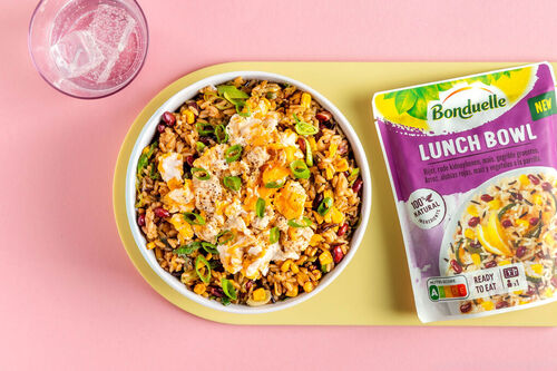 Gebratener Reis mit Ei mit Kidneybohnen und Lauchzwiebel