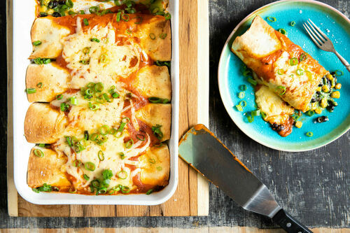 RS Enchiladas mit High-Protein-Tortillas und Bohnen-Spinat-Gemüse mit Mais