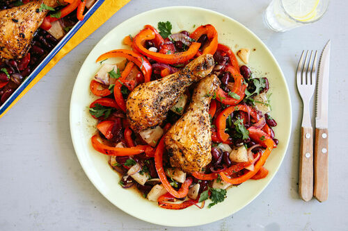 Karibische Hähnchendrumsticks Low Carb mit fruchtigem Bohnengemüse