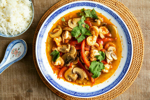 Tom Yam mit Tigergarnelen und duftendem Jasminreis