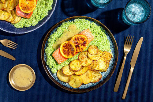 Lachs mit Orangensauce & Brokkolipüree dazu knusprige Rosmarin-Knoblauch-Kartoffeln