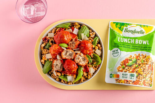 Geflügelhackbällchen Sub-Style auf Dinkel-Gemüse-Bowl