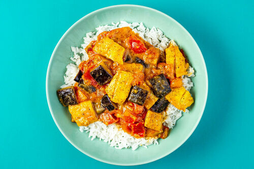 Fisch-Curry mit Auberginen mit Tomaten und frischem Ingwer