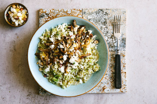 Brokkoli-Zitronen-Risotto mit Austernpilzen und Feta