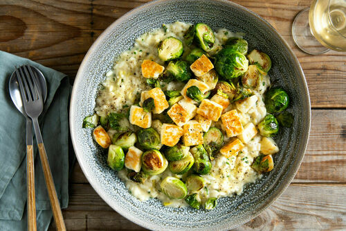 Risotto mit Halloumi und Rosenkohl verfeinert mit Petersilie und Zitrone