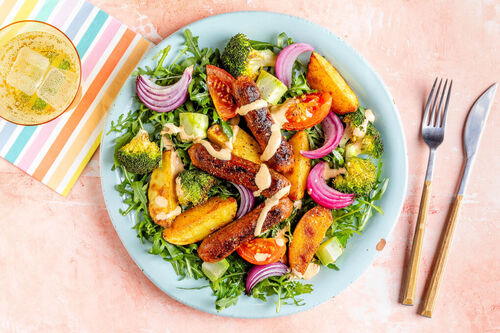 Veganer Chorizo-Kartoffel-Salat „Patatas Bravas“-Style mit Paprika-Aioli