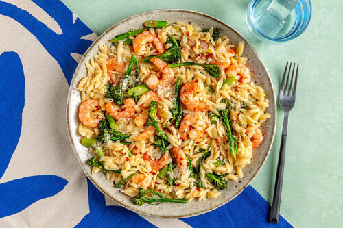 Cremige Garnelenpfanne mit Brokkolini und Risoni