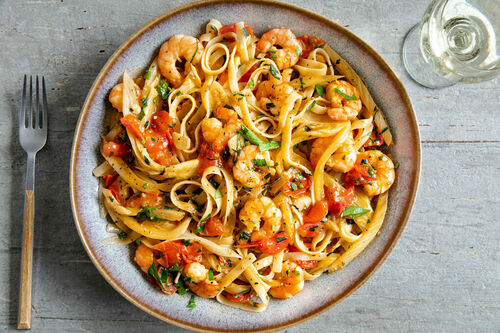 Schnelle Garnelen-Fenchel-Pasta mit Kirschtomaten und Estragon