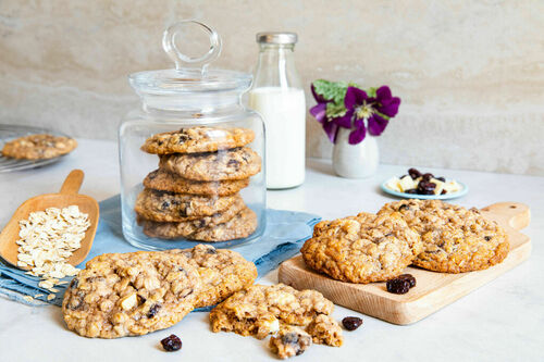 Special: Cranberry-Hafer-Kekse mit weißer Schokolade und Zimt