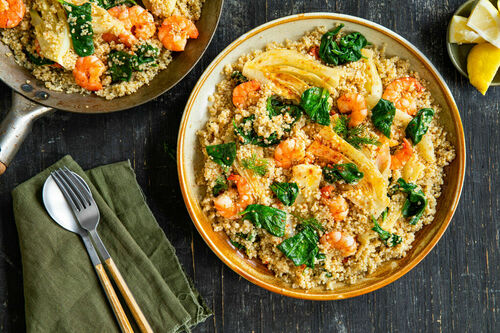 Spanische Garnelen-Quinoa-Pfanne mit Fenchel und Spinat