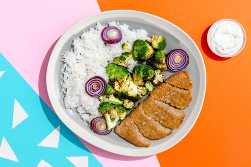 RS Veggie-Schnitzel mit Brokkoli dazu Jasminreis und Joghurtsauce