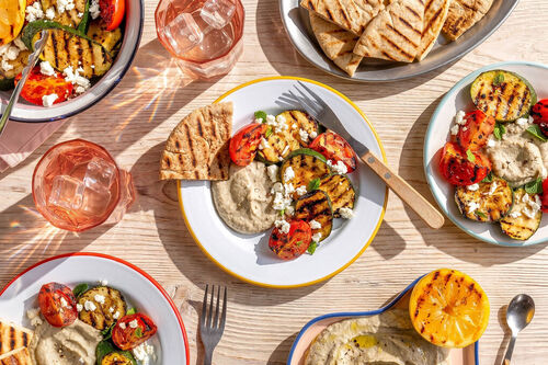 Gegrilltes Sommergemüse mit Feta und Baba Ghanoush