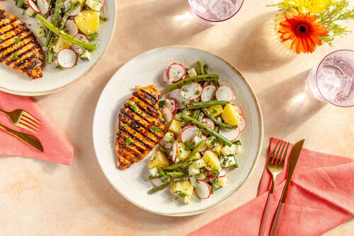BBQ-Hähnchenschnitzel mit lauwarmem Kartoffel-Bohnen-Salat
