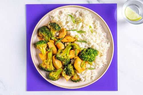 Brokkoli-Hähnchen-Wok mit Jasminreis