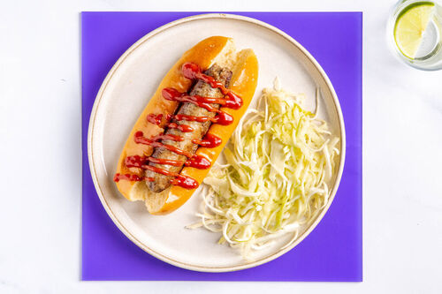 RS Schneller Hotdog mit Rindswurst und Apfel-Weißkohl-Slaw