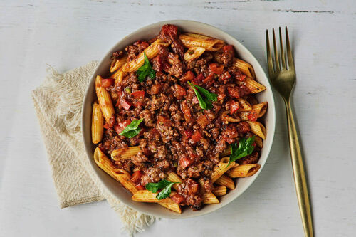 Pikante Bolognese vom gemischten Hack mit Paprika und Petersilie