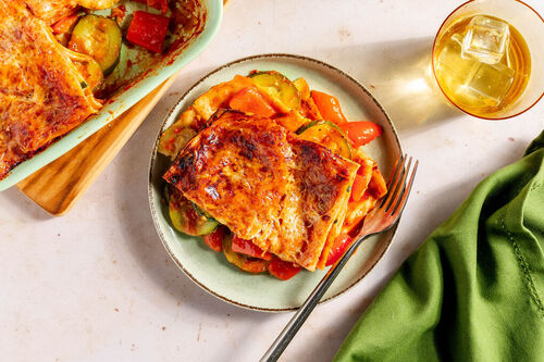 Saftige Gemüselasagne mit Paprika, Zucchini und Käse