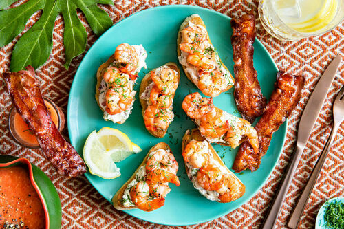 Special: Garnelen-Crostini & Salmorejo-Shots mit knusprigem Bacon