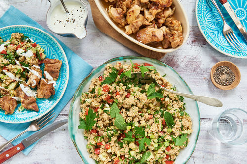 Orientalisches Hühnchen mit Couscous-Salat und Joghurt